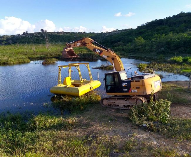 Construção de floculador e decantador em Tapiramutá